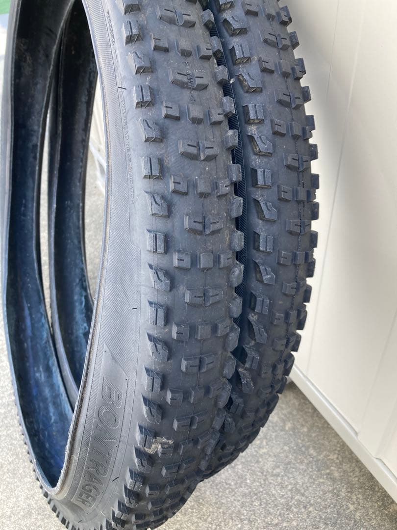 ボントレガー XR4 Team Issue TLR MTB 29×2.6 2本