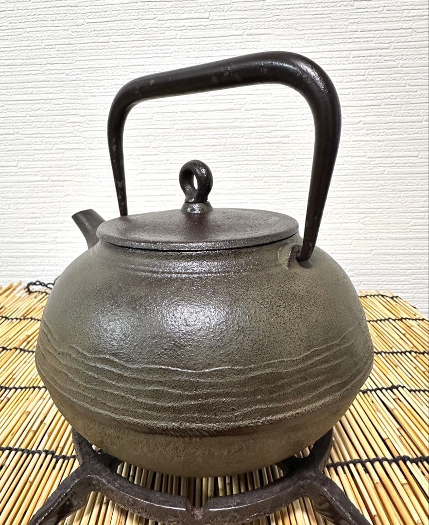 未使用品　南部宝星堂造　１３型　糸目肌　南部鉄瓶　NE様　売約済み