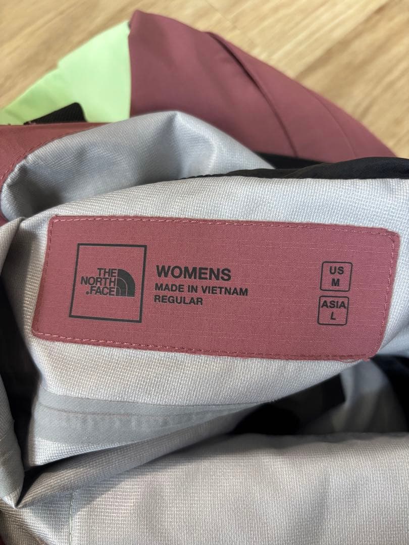 ノースフェイス　レディース　スキー　スノボージャケット　ビブパンツ Mサイズ