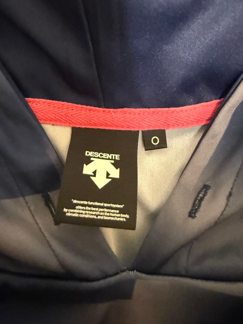 『希少』横浜DeNAベイスターズ×横浜F・マリノス デサントプラクティスフーディ