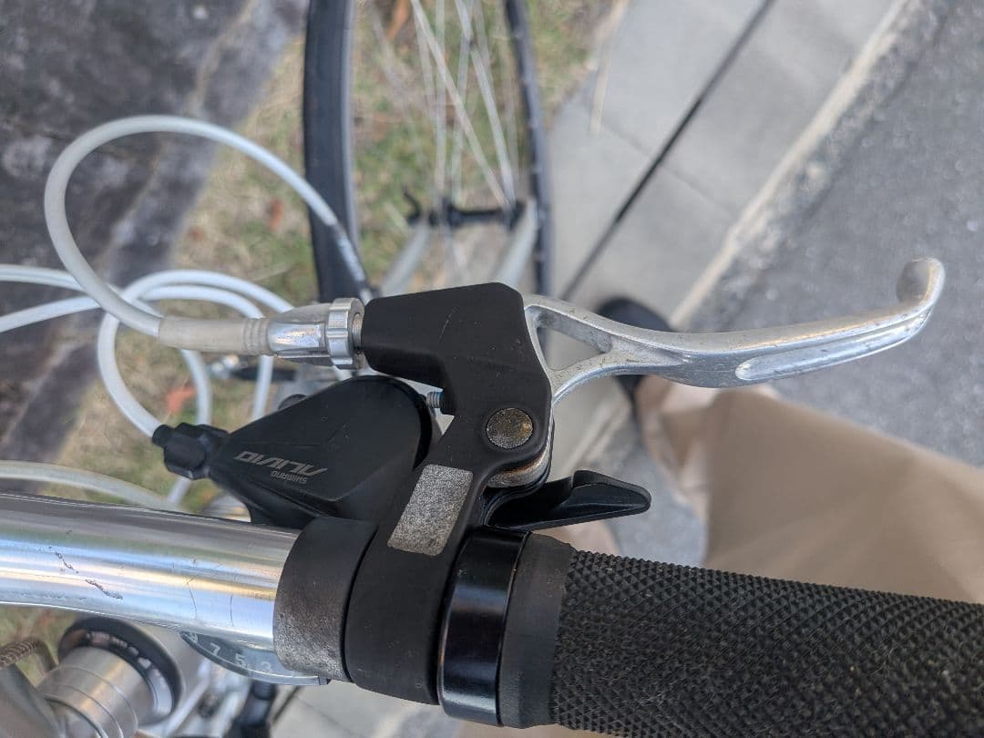 クロスバイク シルバー ２７段 ループキー２本付