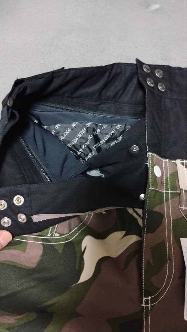 atmysアトマイズ スノーボードウェア 上下セット 新品未使用　タグ付き