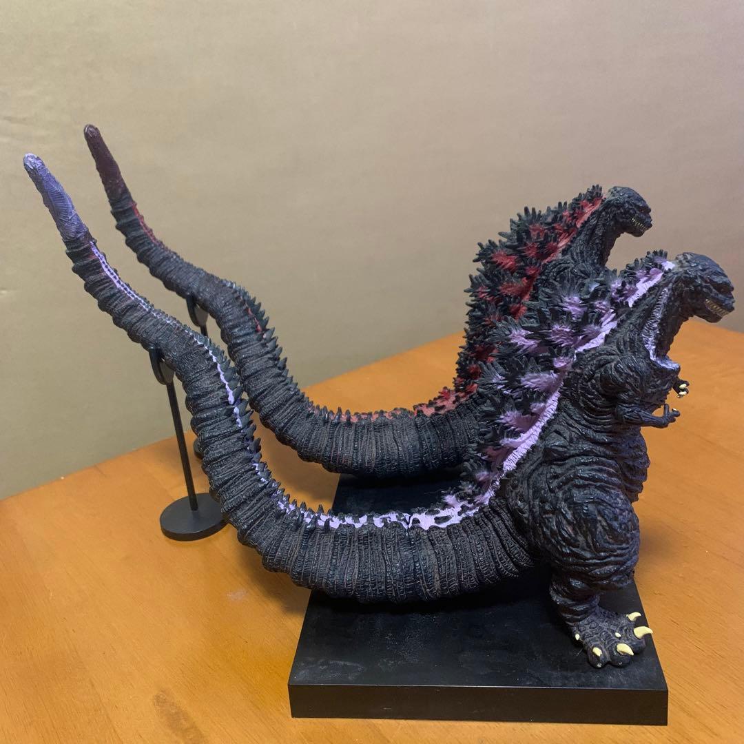 シン・ゴジラ　フィギュア 2体set