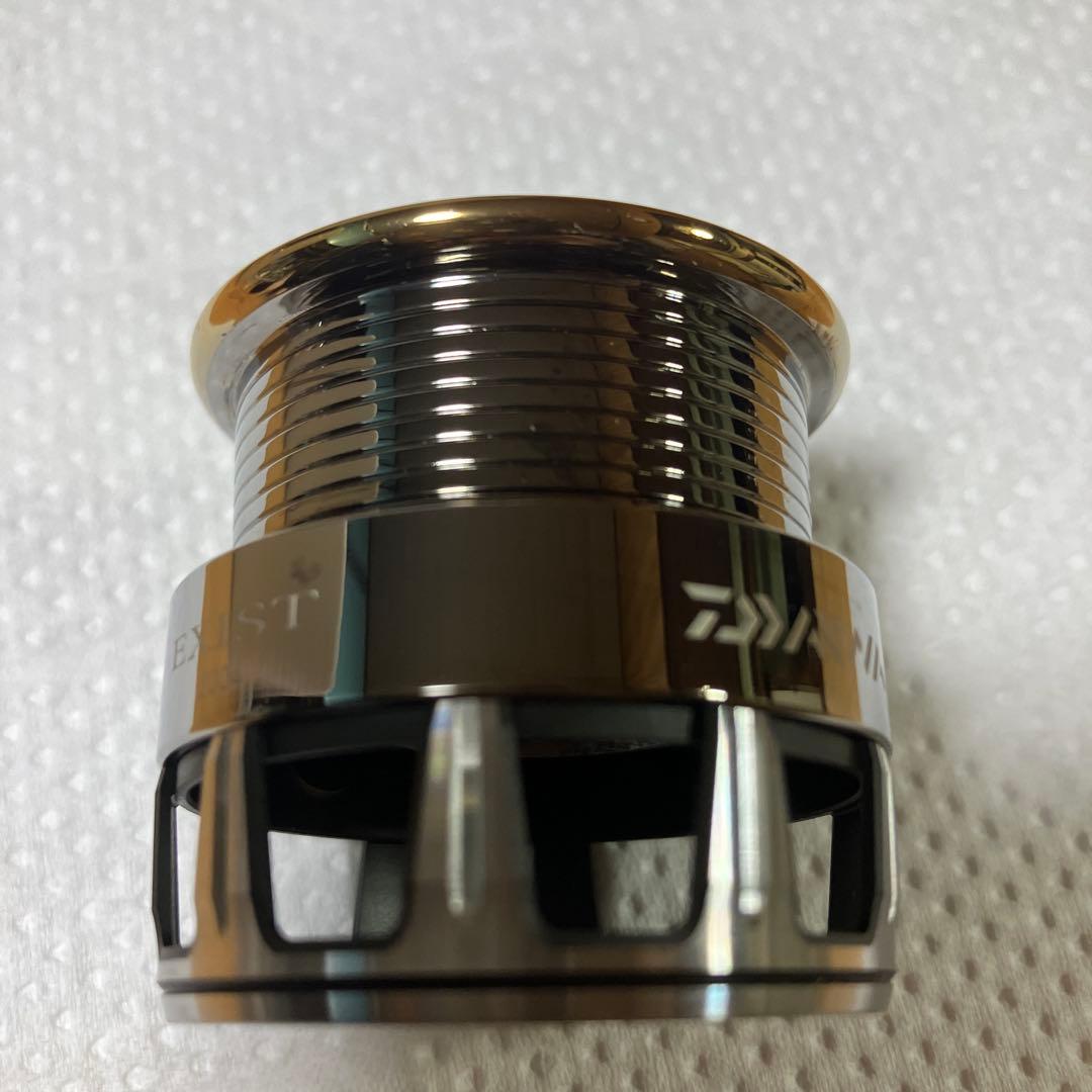 12イグジスト2004スプール　カバー付き