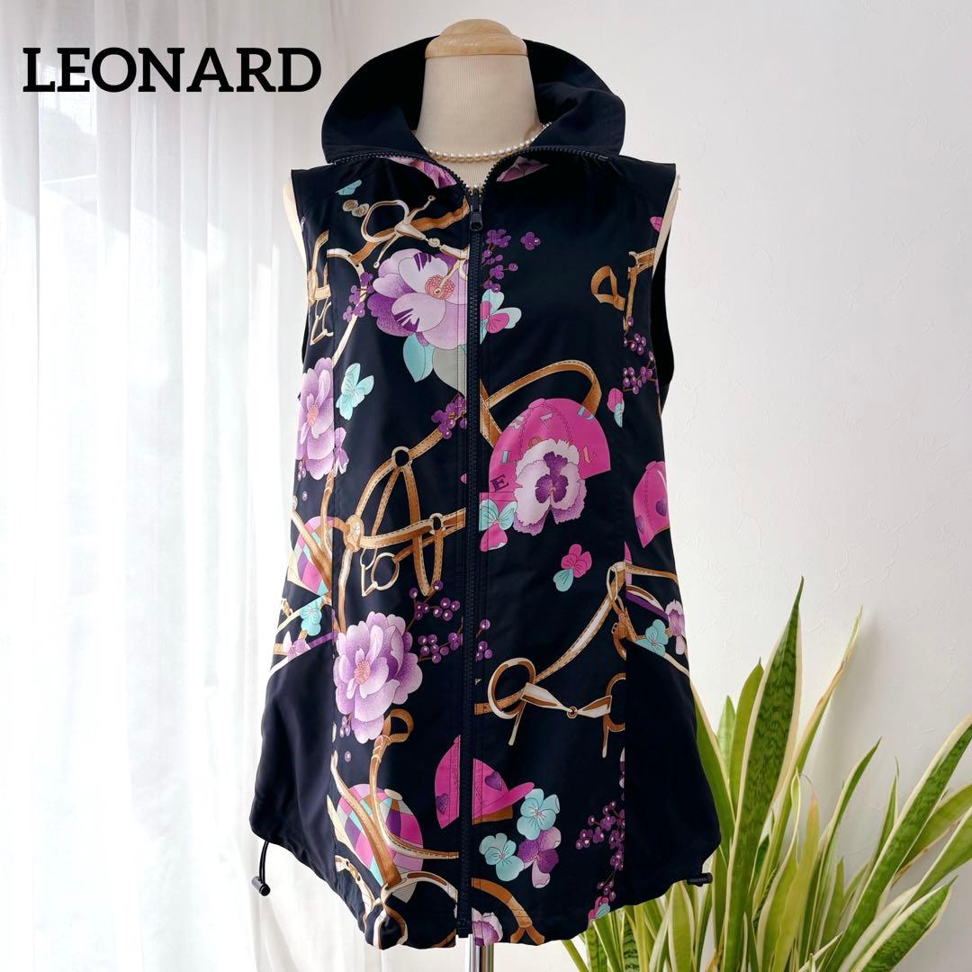 【極美品】レオナールスポーツ リバーシブルベスト 濃紺 花柄 ロゴ 38 ゴルフ