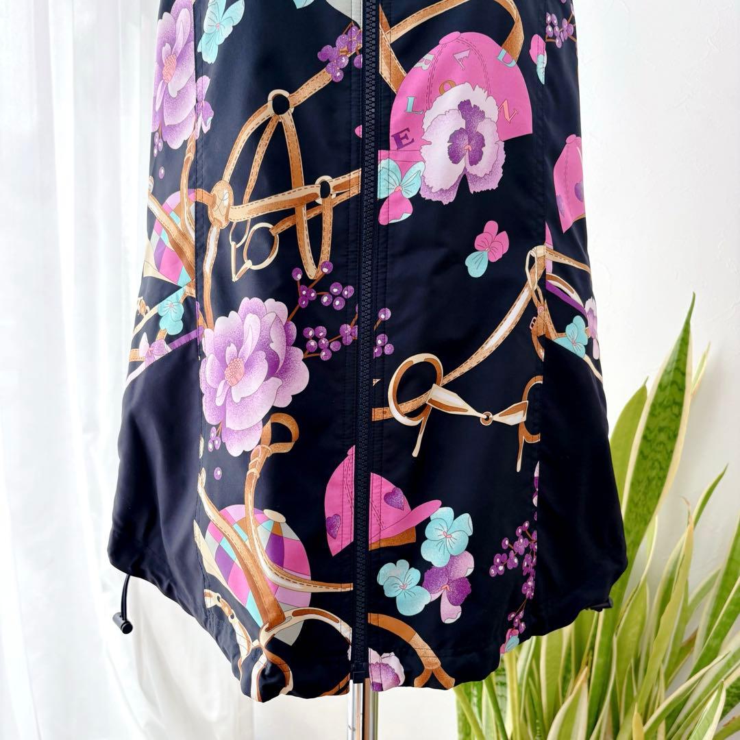 【極美品】レオナールスポーツ リバーシブルベスト 濃紺 花柄 ロゴ 38 ゴルフ