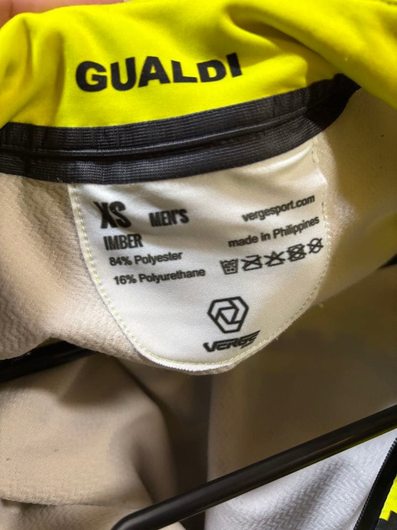 プロ支給品 アンテルマルシェ ウィンドブレイカー XS 蛍光 最終値下げ