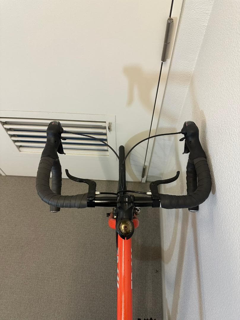 『配送可』ＴＲＩＧＧＥＲトリガー７００ｘ２５Ｃ スポーツ・ロードバイク ドロップ