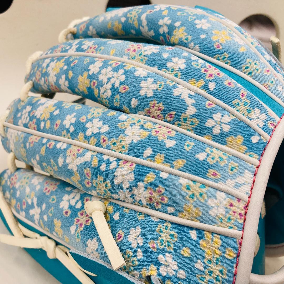 ディークエスト　オリジナルオーダーグラブ　軟式用　内野手用　ちらし水色カラー