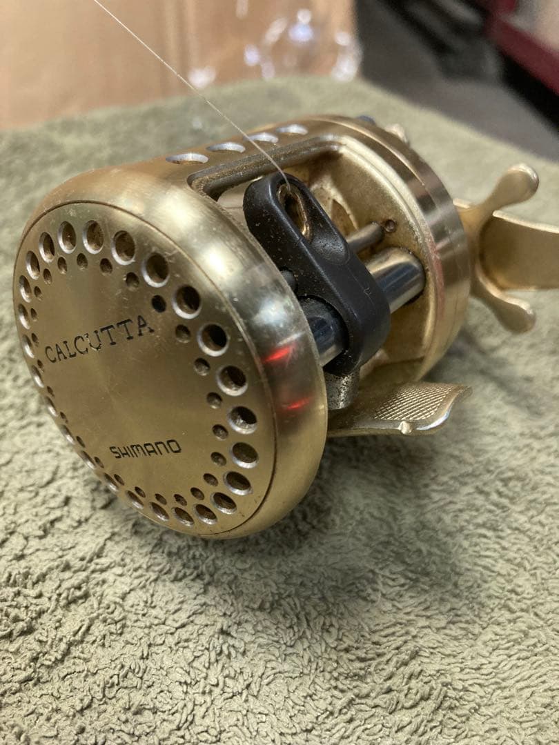 クリスマス値下げカルカッタ51xt 左巻きシマノ　カルカッタ箱無しShimano