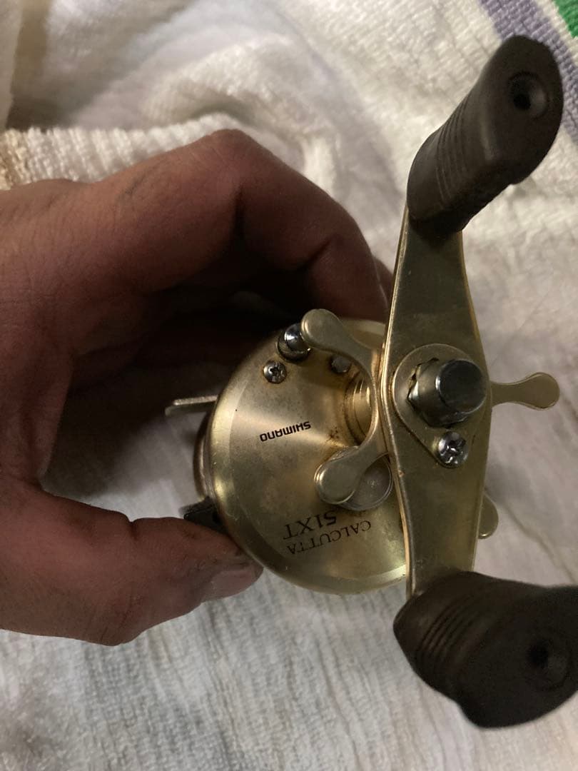 クリスマス値下げカルカッタ51xt 左巻きシマノ　カルカッタ箱無しShimano