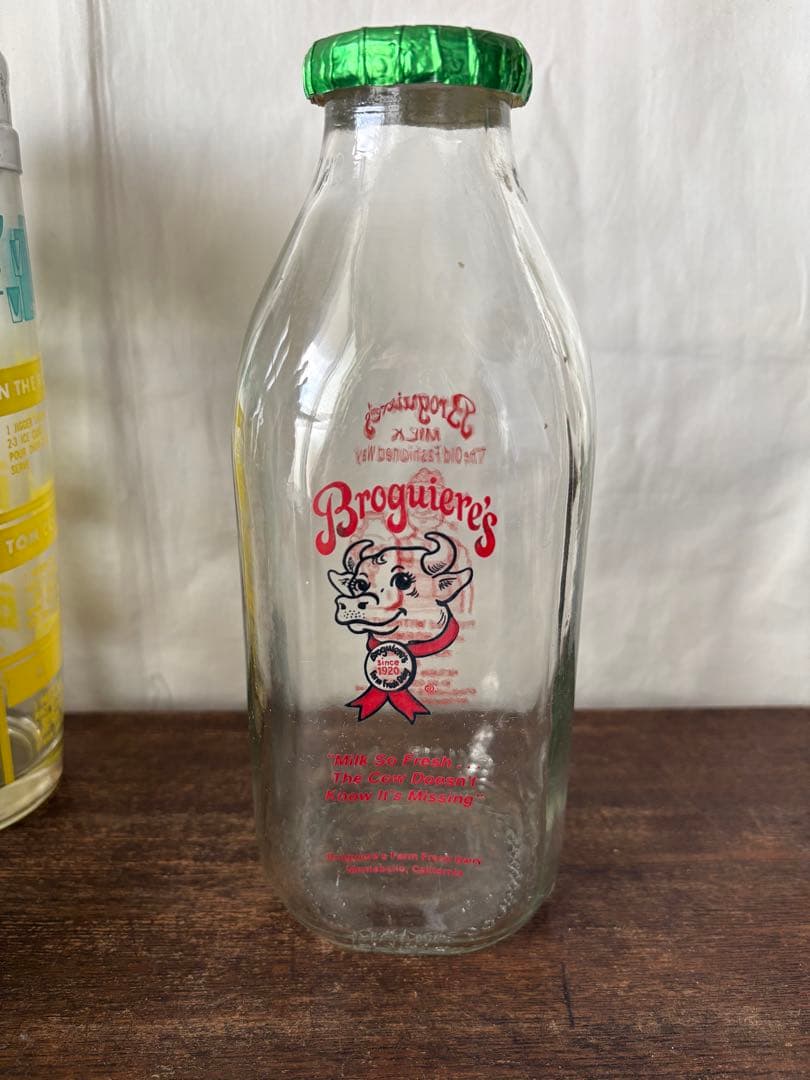 アメリカン雑貨 ビンテージBroqiere's Milk Bottle 牛乳瓶