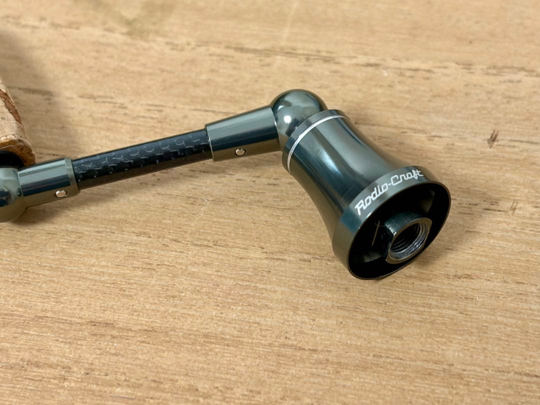 ロデオクラフト　RCシングルスピニングカーボンハンドル　40㎜