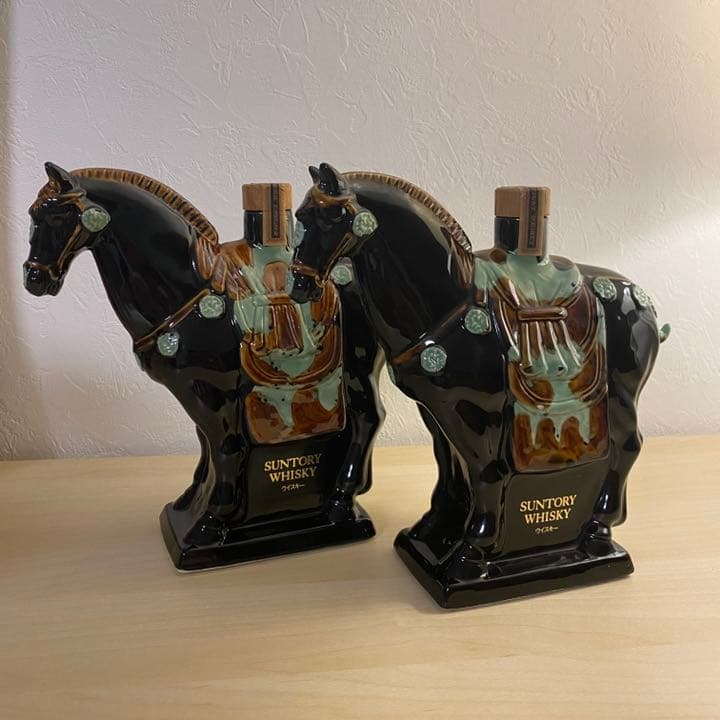 未開栓サントリーウイスキー馬ボトル古酒