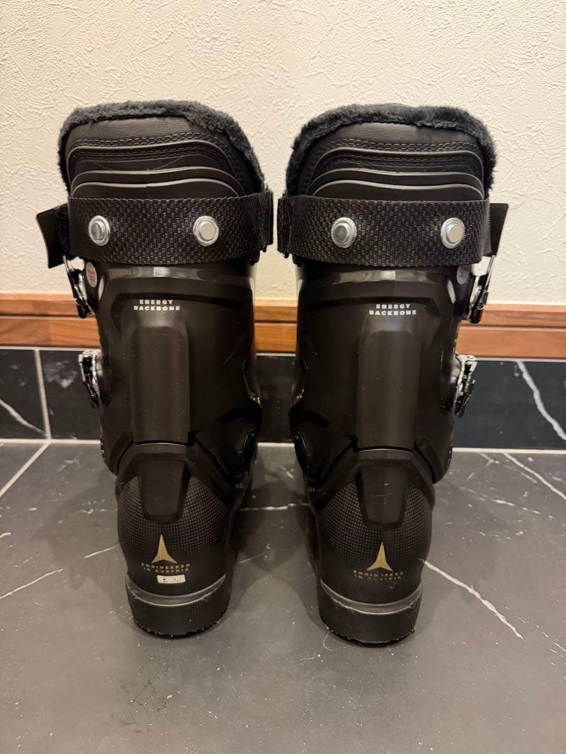 ATOMIC HAWX MAGNA75スキーブーツ23-23.5cm