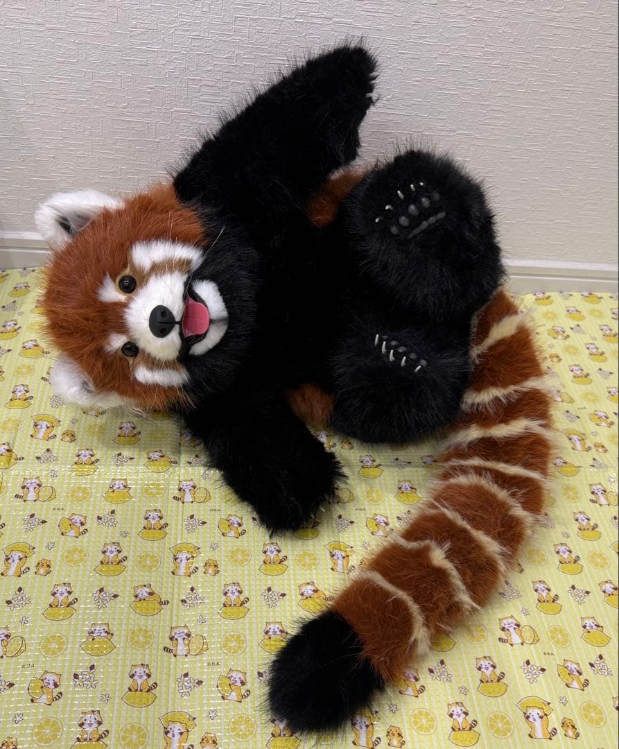 等身大 レッサーパンダ ぬいぐるみ 超リアル 重量感あり