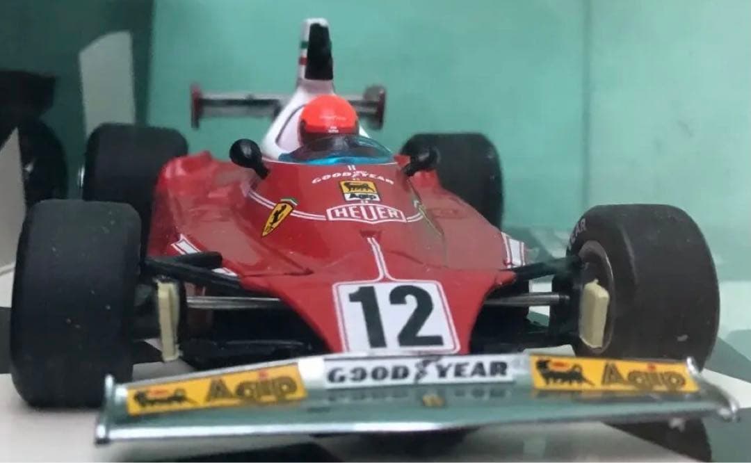 ミニチャンプス 1/43フェラーリ 312T 1975 ニキ・ラウダ