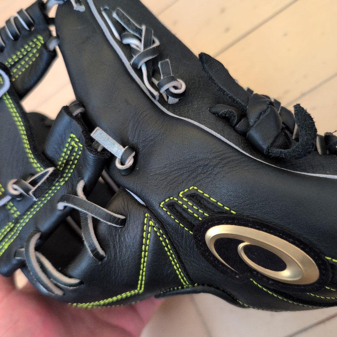 アシックス硬式用グローブ