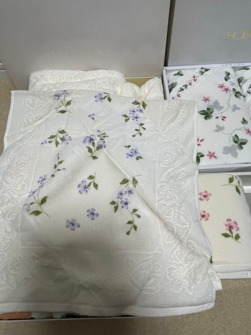 AAA様　MAX MATERIA ホットマン HOTMAN バスタオル　4枚