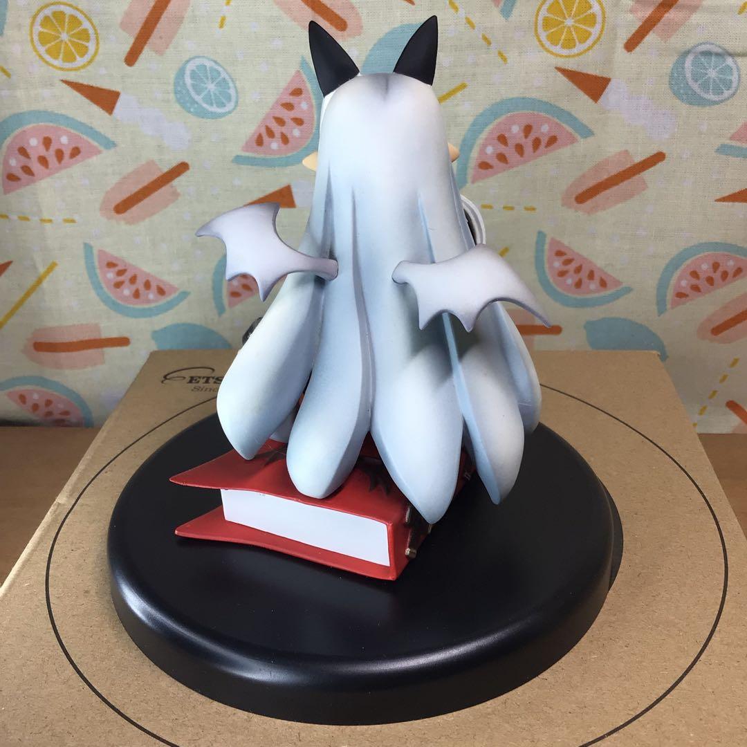 グリフォン　プラム　完成品フィギュア