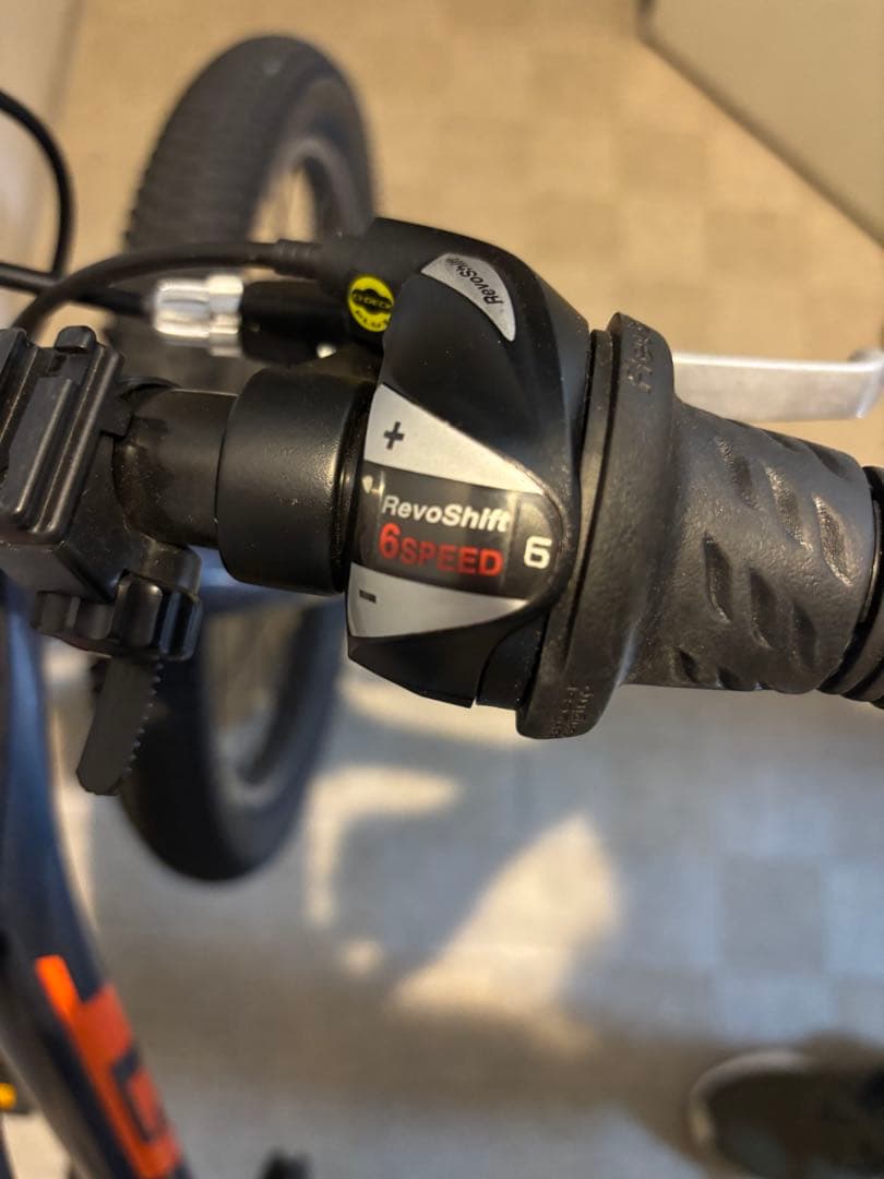 GT キッズバイク 20インチ 青/オレンジ