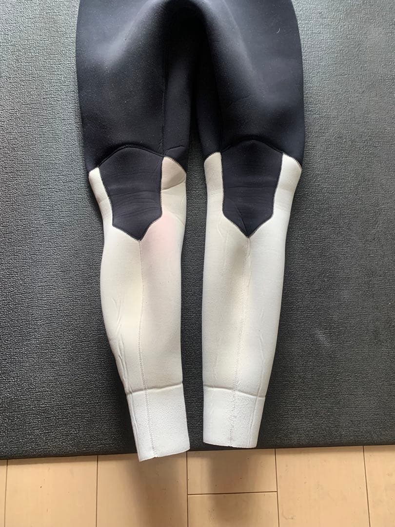 リバーサル　ウエットスーツ　5/3mm Lサイズ