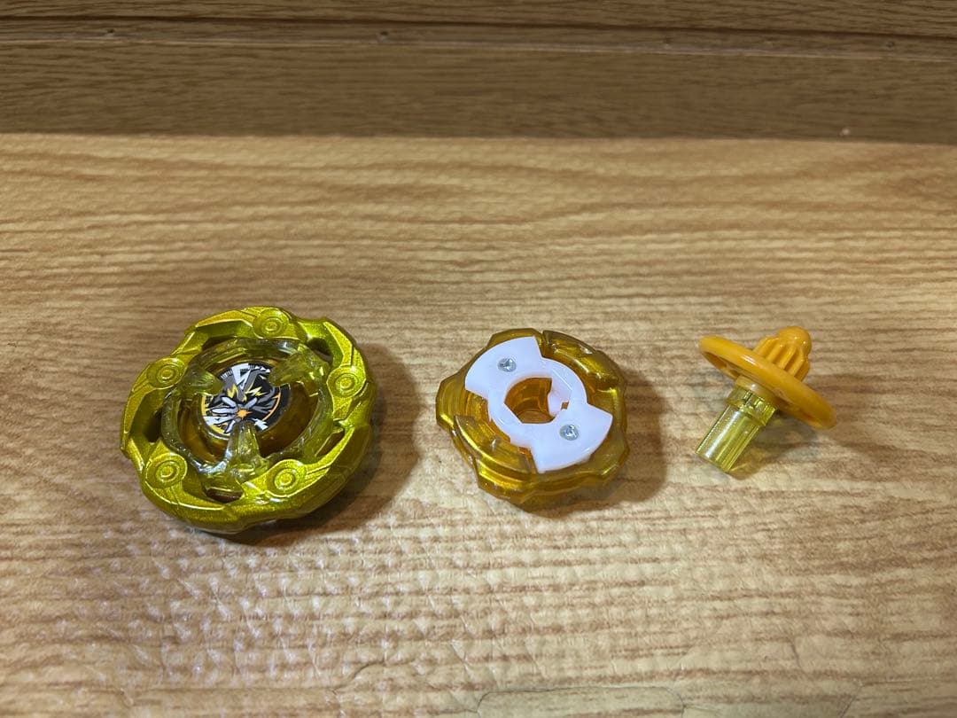 ベイブレードX　ウィザードロッド5-70DB　メタルコート：ゴールド