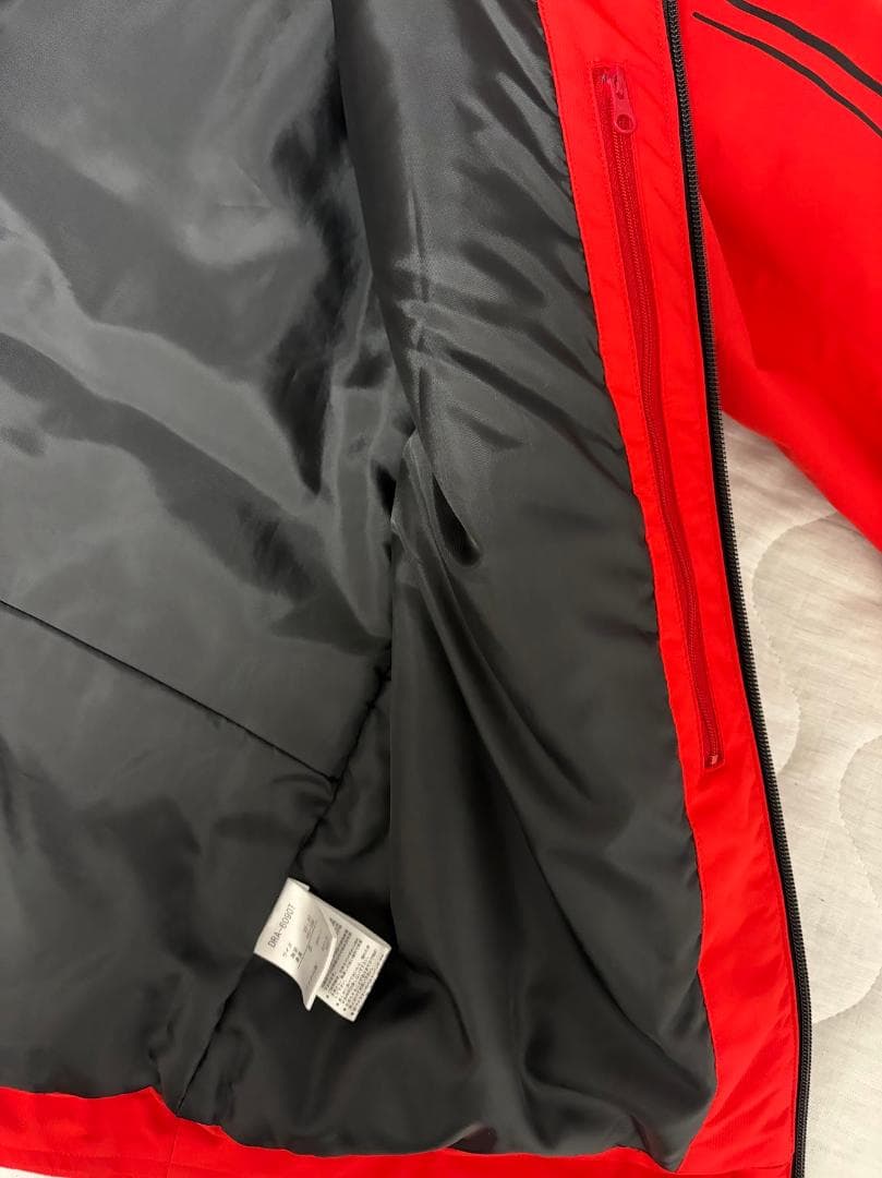 デサントスキーウェア 上下セット 赤・黒 Sサイズ ヒートナビ