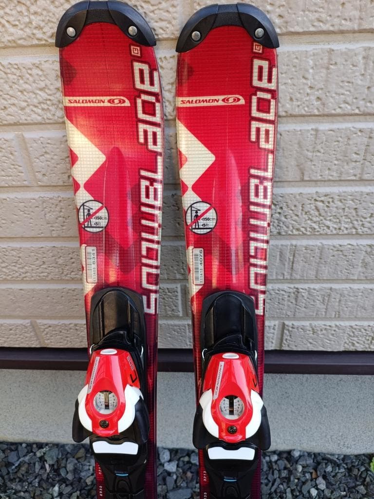 ＳＡＬＯＭＯＮ　ＳＮＯＷＢＬＡＤＥ　希少