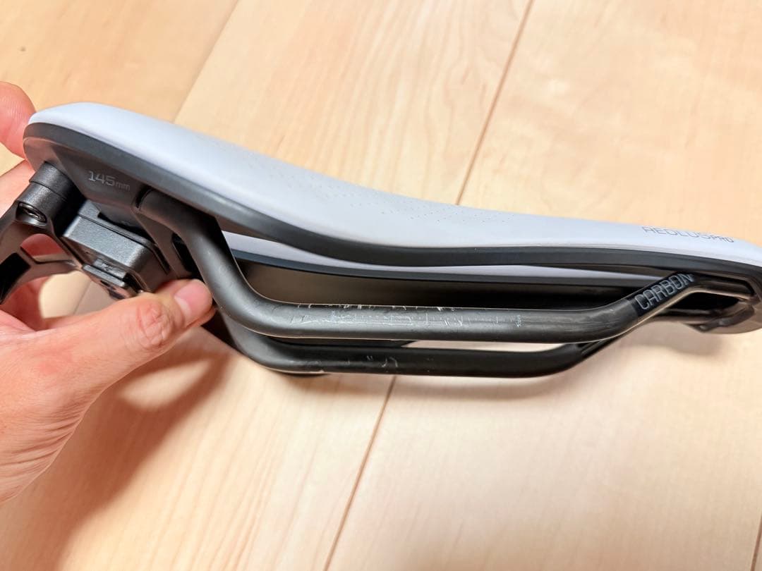 トレック　ボントレガー　AEOLUS PRO サドル　限定色ホワイト145mm