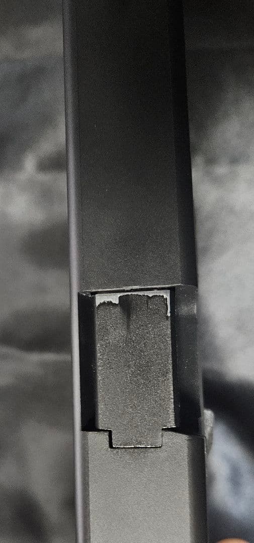 トイガン Carbon8 STRIKER-9 QUELL