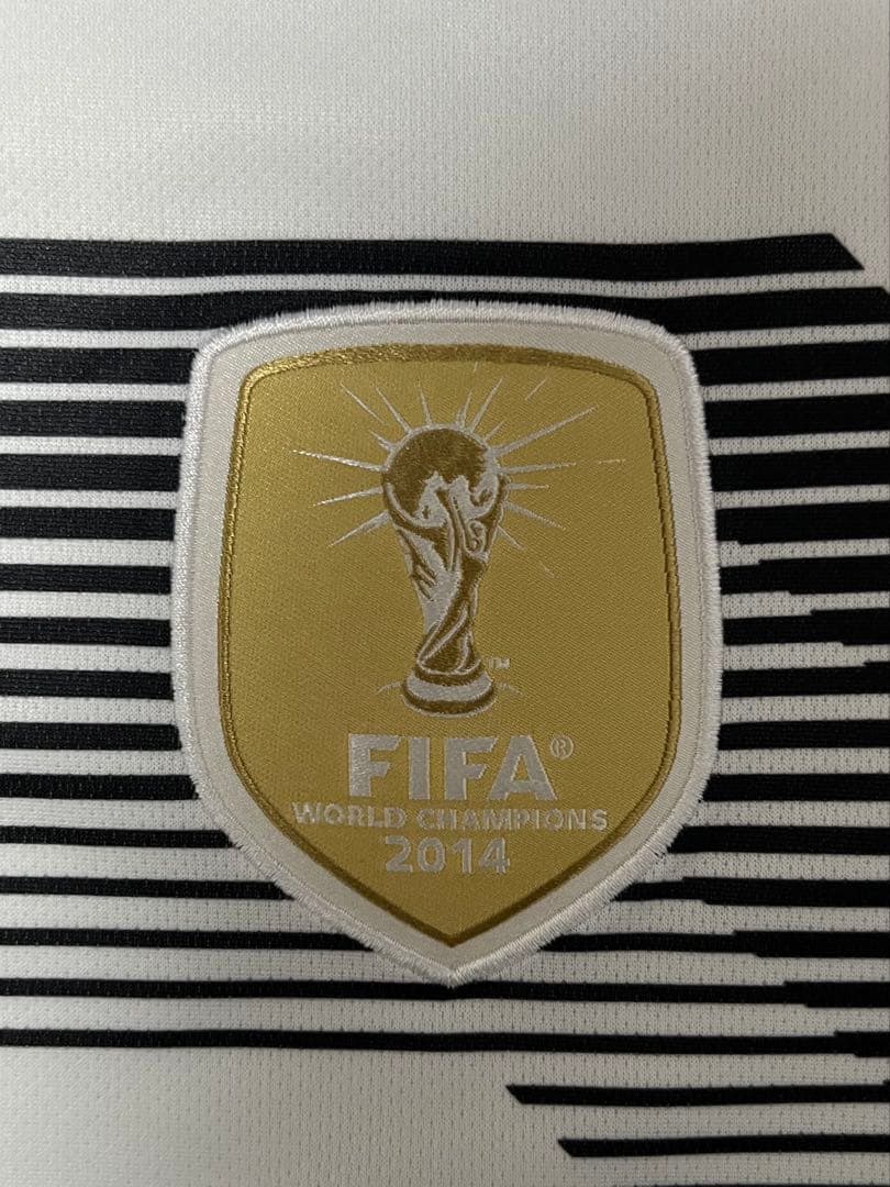 【新品・未使用・紙タグ付】ドイツ代表　ユニフォーム