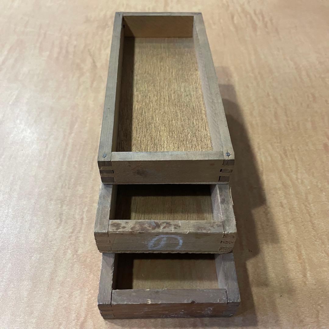 【珍しい小型】B105-1/活版印刷所で使われていた小箱（文選箱）105枚