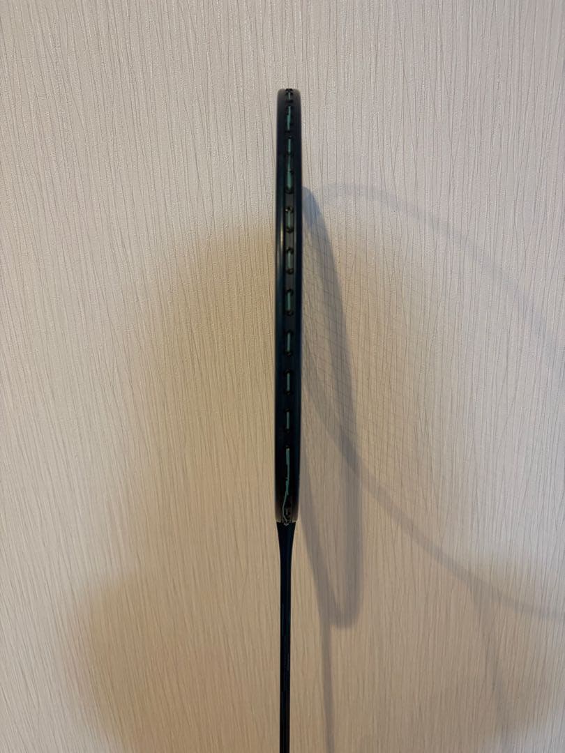 ブラック カーボン製 バドミントンラケット