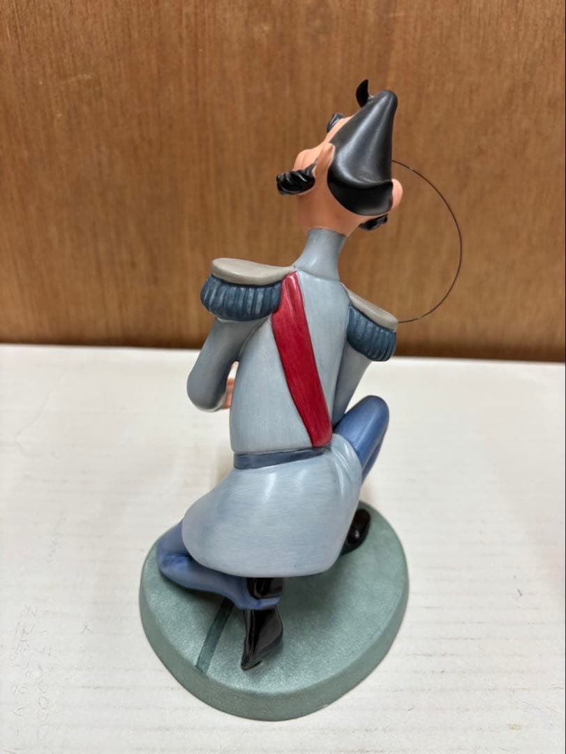 ディズニーwDCC 太公ガラスの靴 ( シンデレラを探しに )