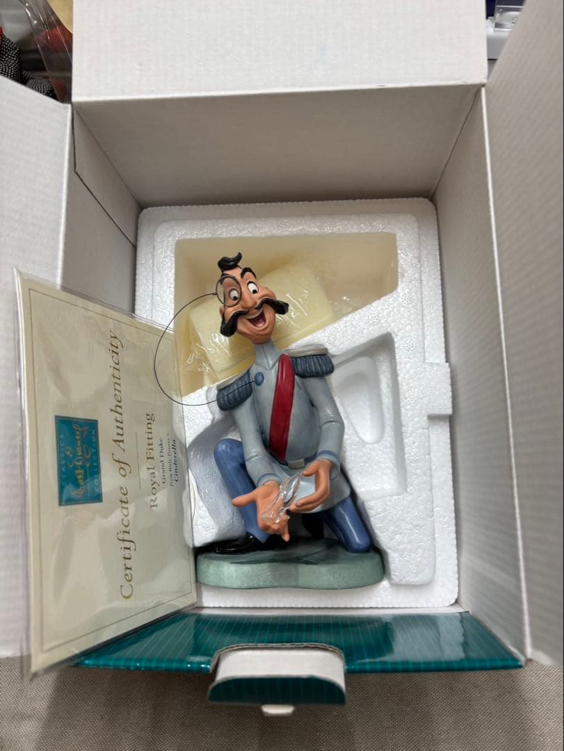 ディズニーwDCC 太公ガラスの靴 ( シンデレラを探しに )