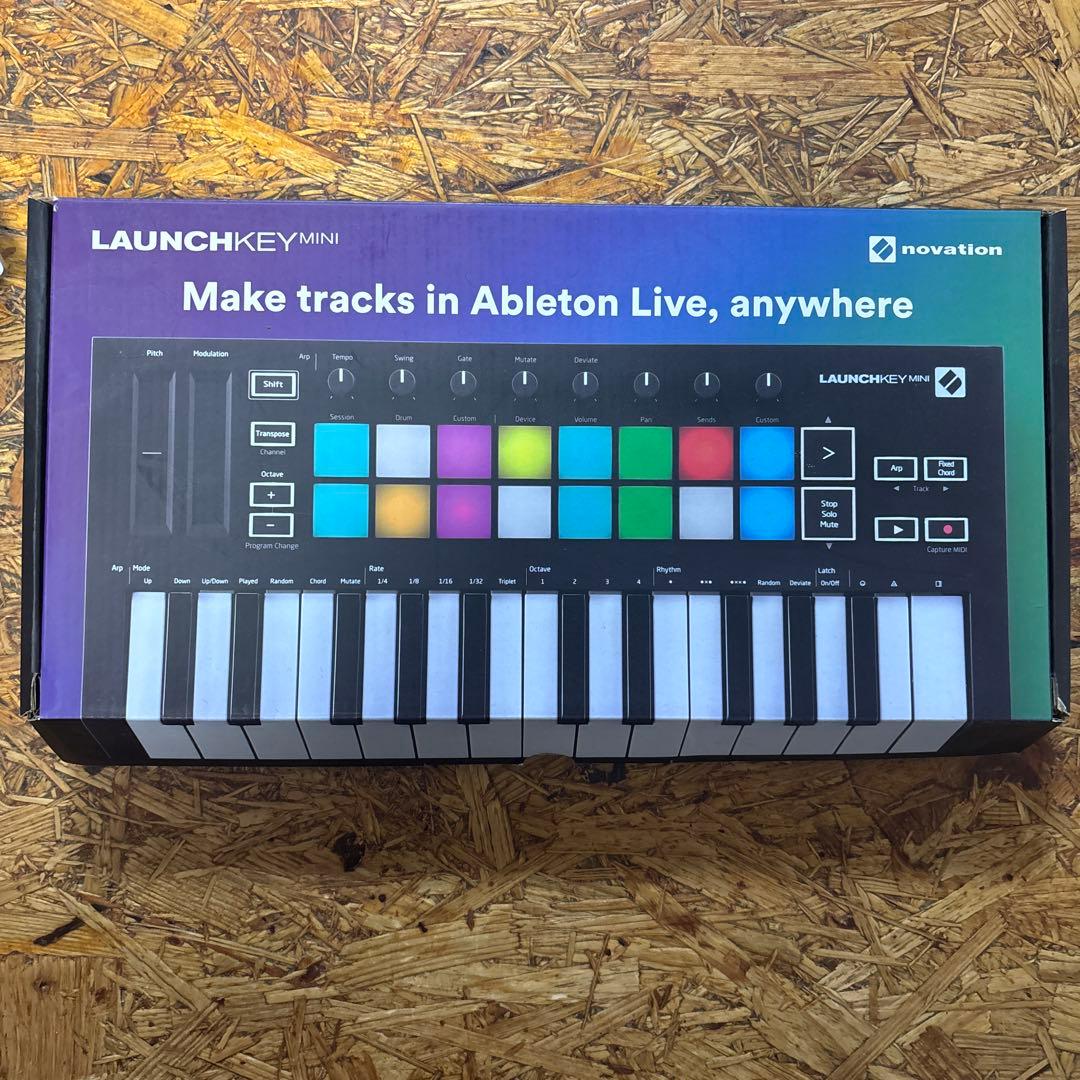 【美品】Novation Launchkey Mini MK3