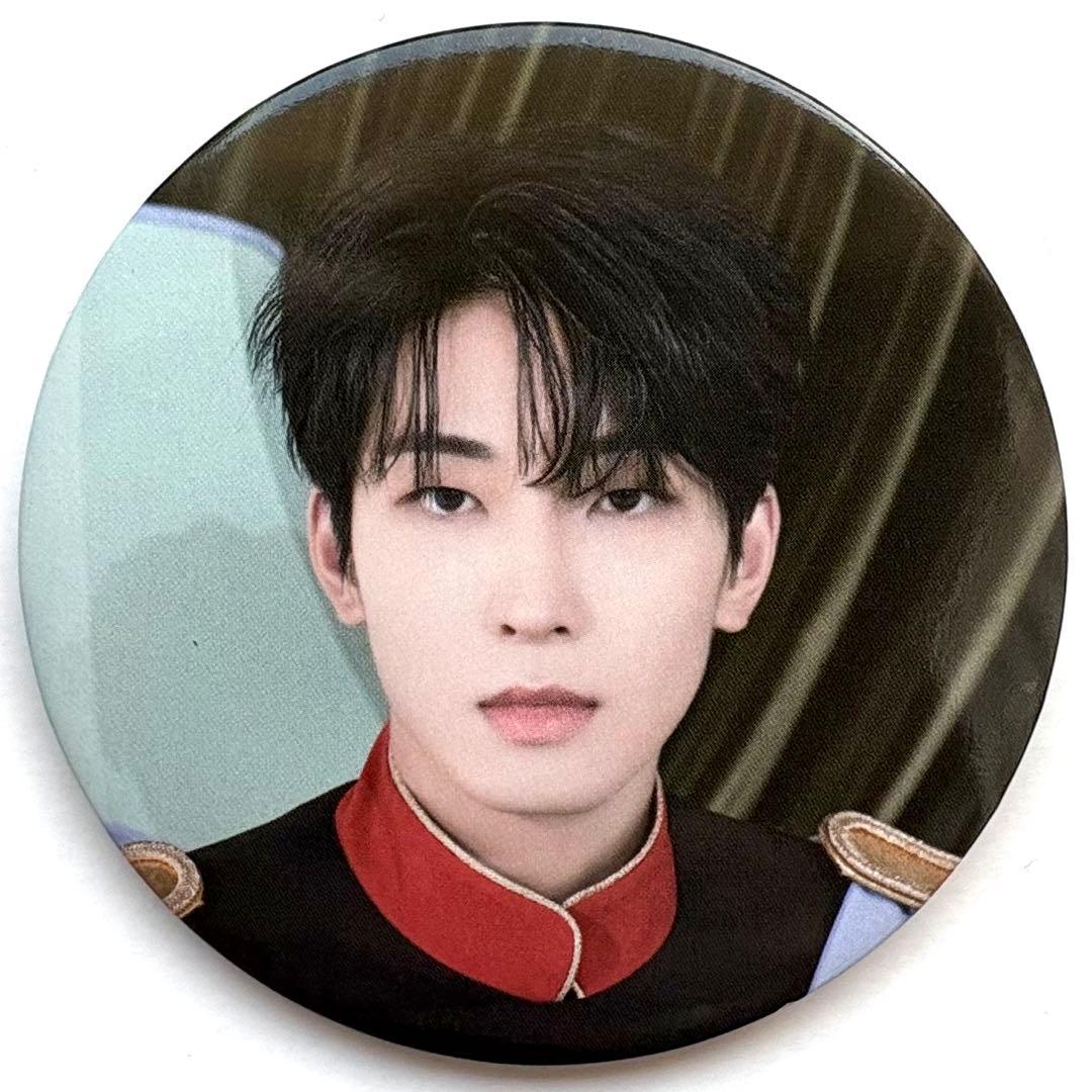 seventeen 缶バッジ　anan ウォヌ　ミンギュ　セブチカフェ　ソウル