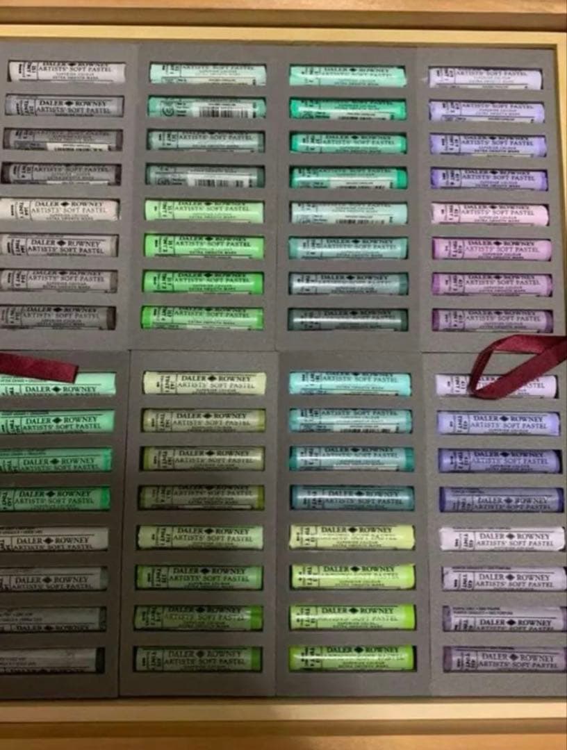 ラウニーソフトパステル192色木箱入り