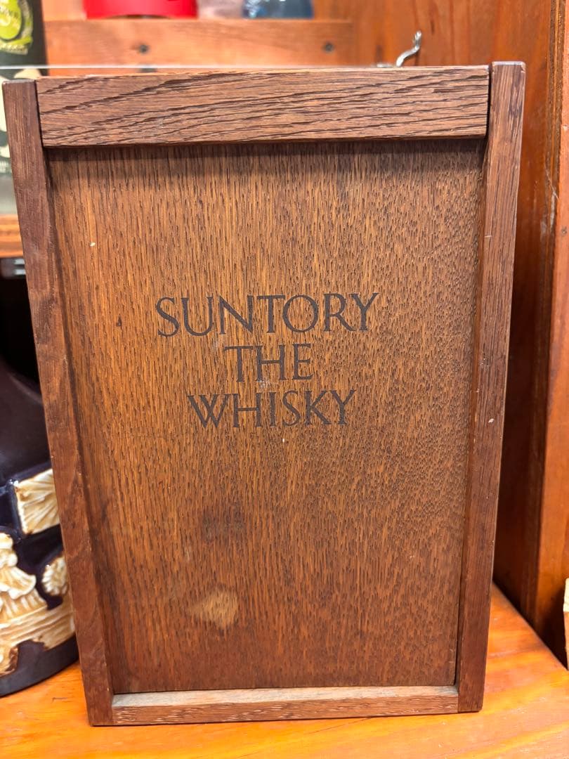 最終値下げ　サントリー ザ ウイスキー 有田焼 陶器ボトル 1246g