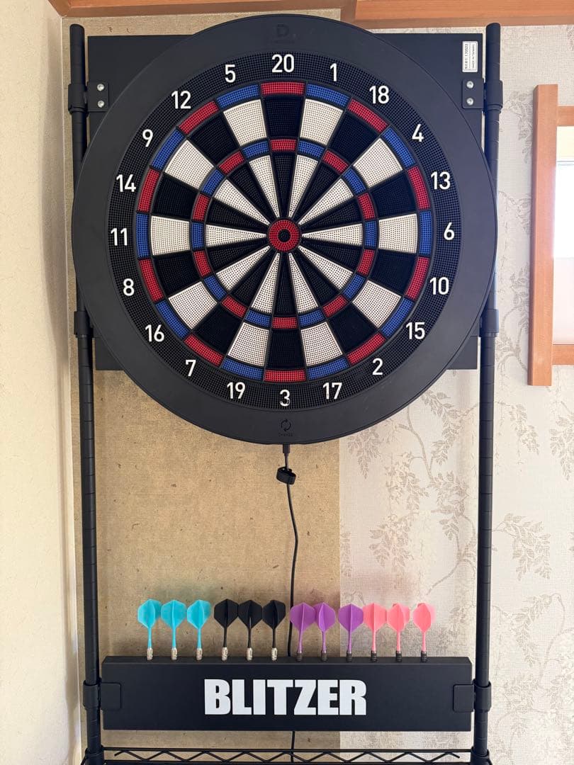 お得　美品　BLITZER ダーツボード セット