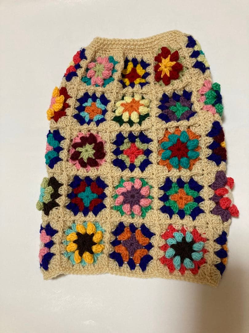 犬服　ニット　オーダー専用　ぷっくりお花のとグラニースクエア