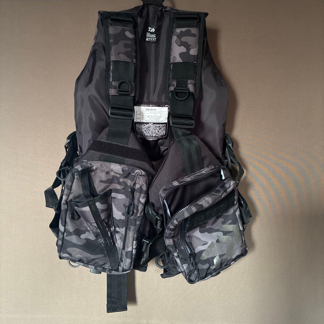 ダイワ　フローティングジャケット　DF-6421