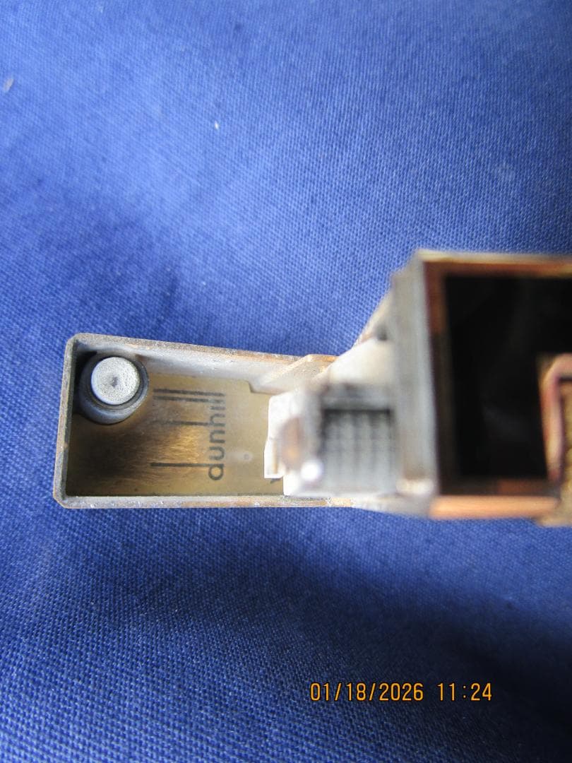 ダンヒル　ガスライター　箱・説明書あり　発火未確認　程度は良さそうです。