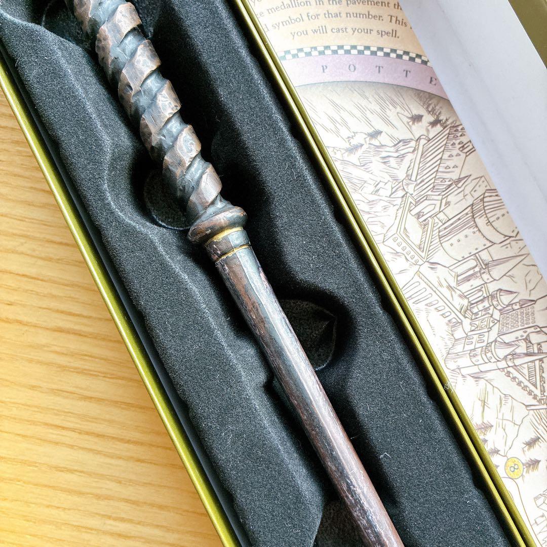 ２本　USJ限定ハリーポッターマジカルワンド ヤナギ　ハシバミ　オリバンダーの店