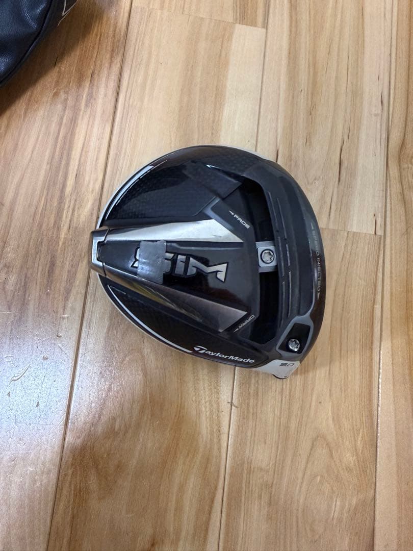 SIM9°　美品　ドライバーヘッド、カバー付き