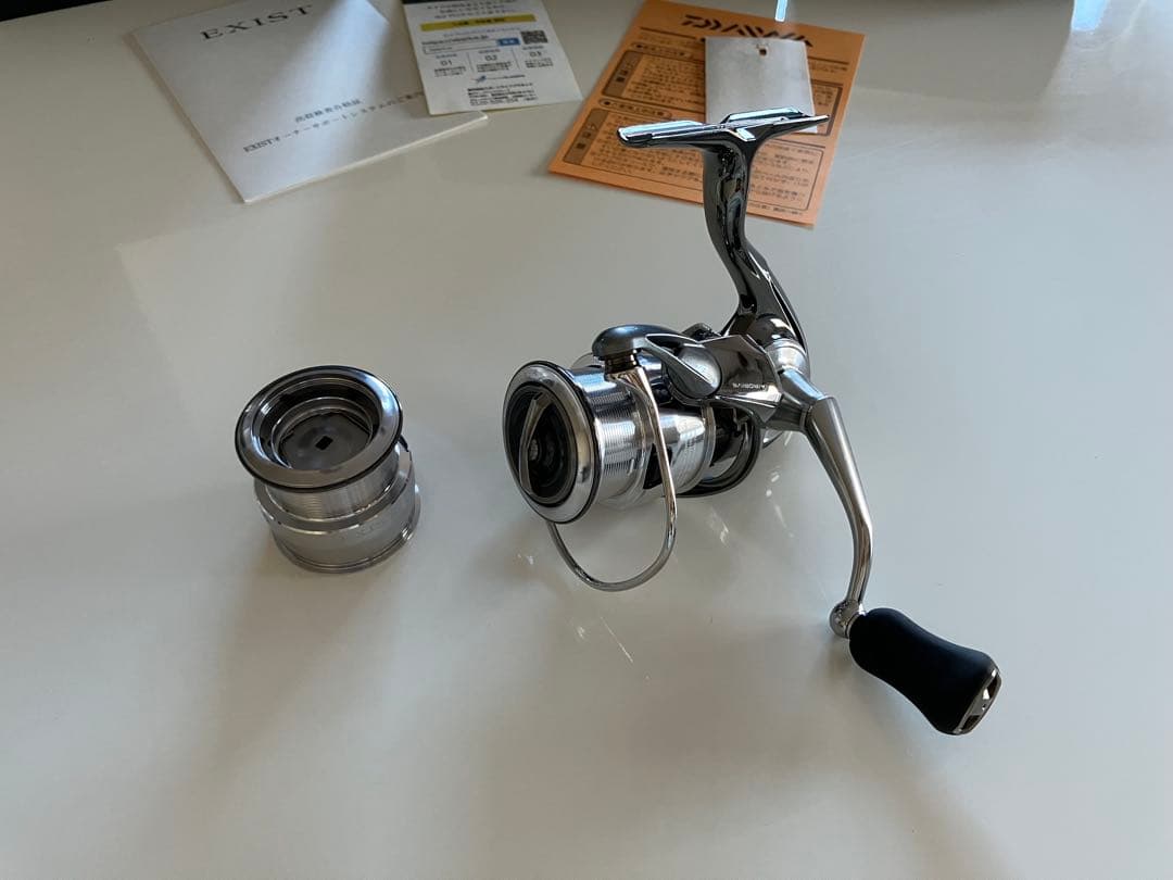 エースさま専用ダイワ　22イグジストLT2000S-H 純正スプール付