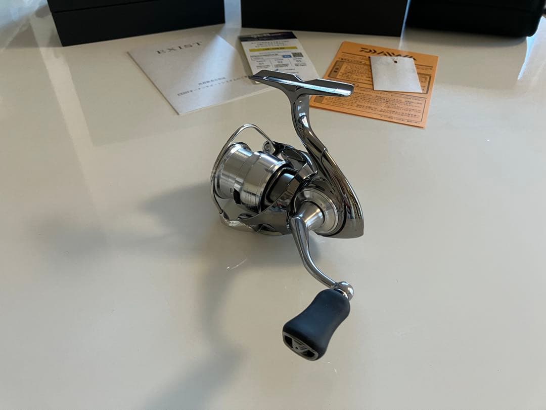 エースさま専用ダイワ　22イグジストLT2000S-H 純正スプール付