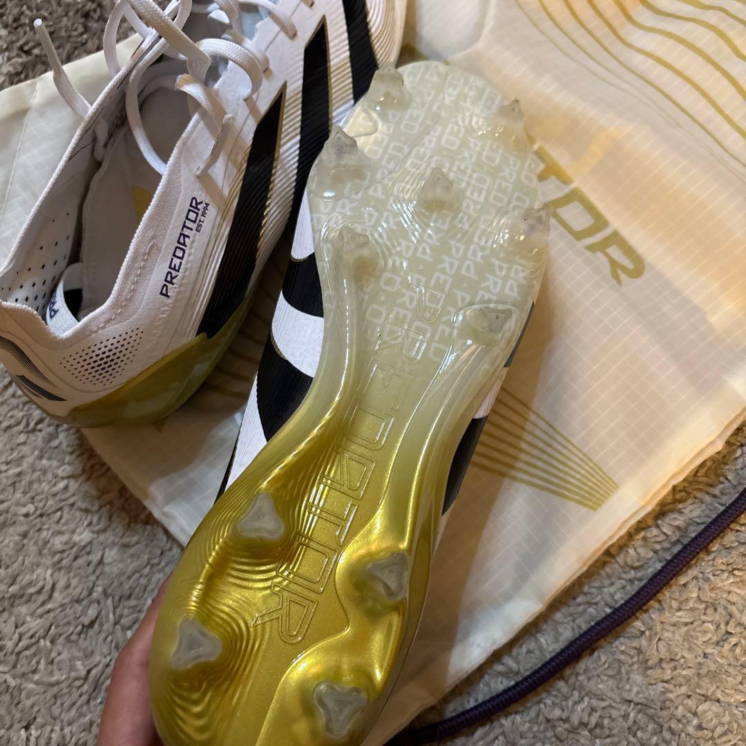 プレデター　adidas