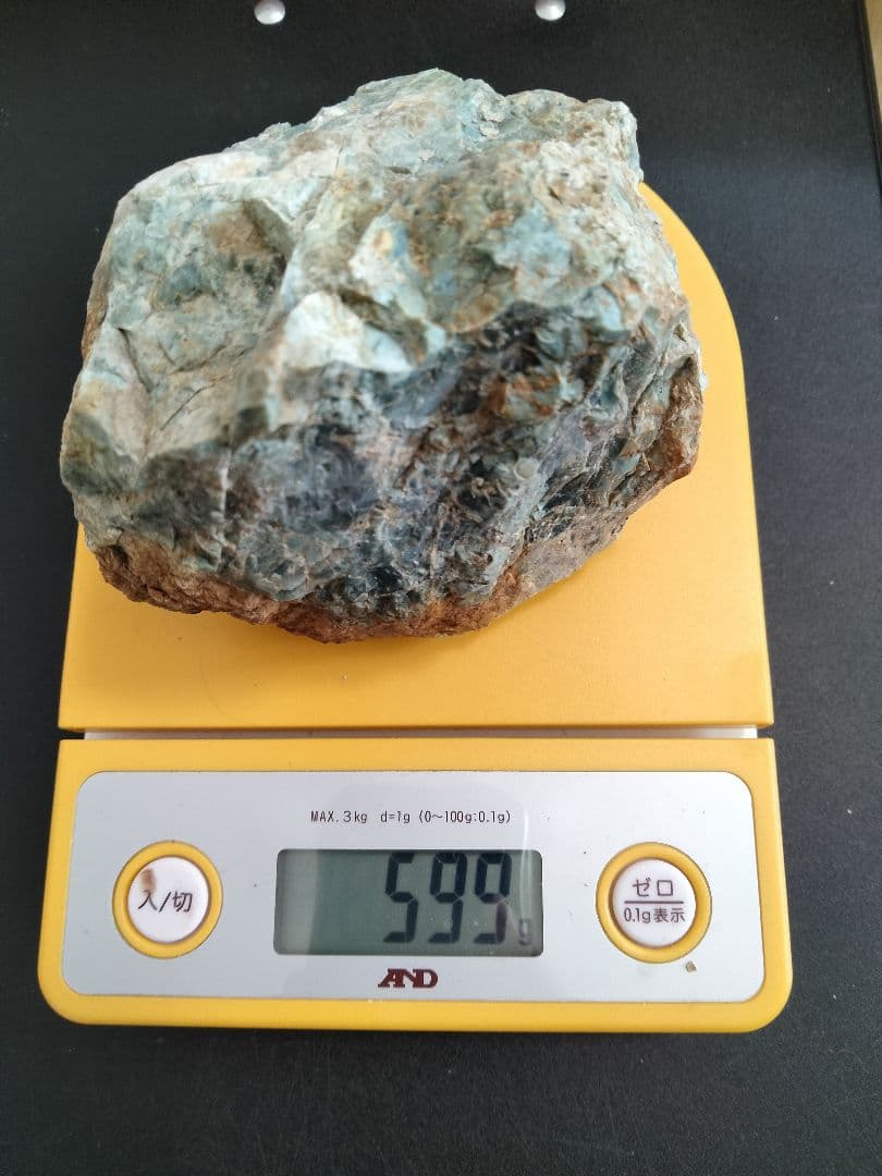 埼玉県宮内砕石場　ニッケルオパール　ニッケルシリカ　599g 　きつね石